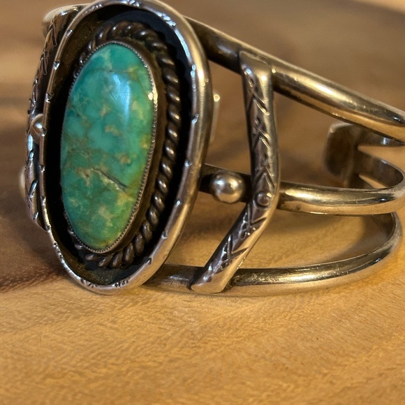 Sterling & Turquoise Lag Zuni Cuff Bracelet - Picture 2 of 10